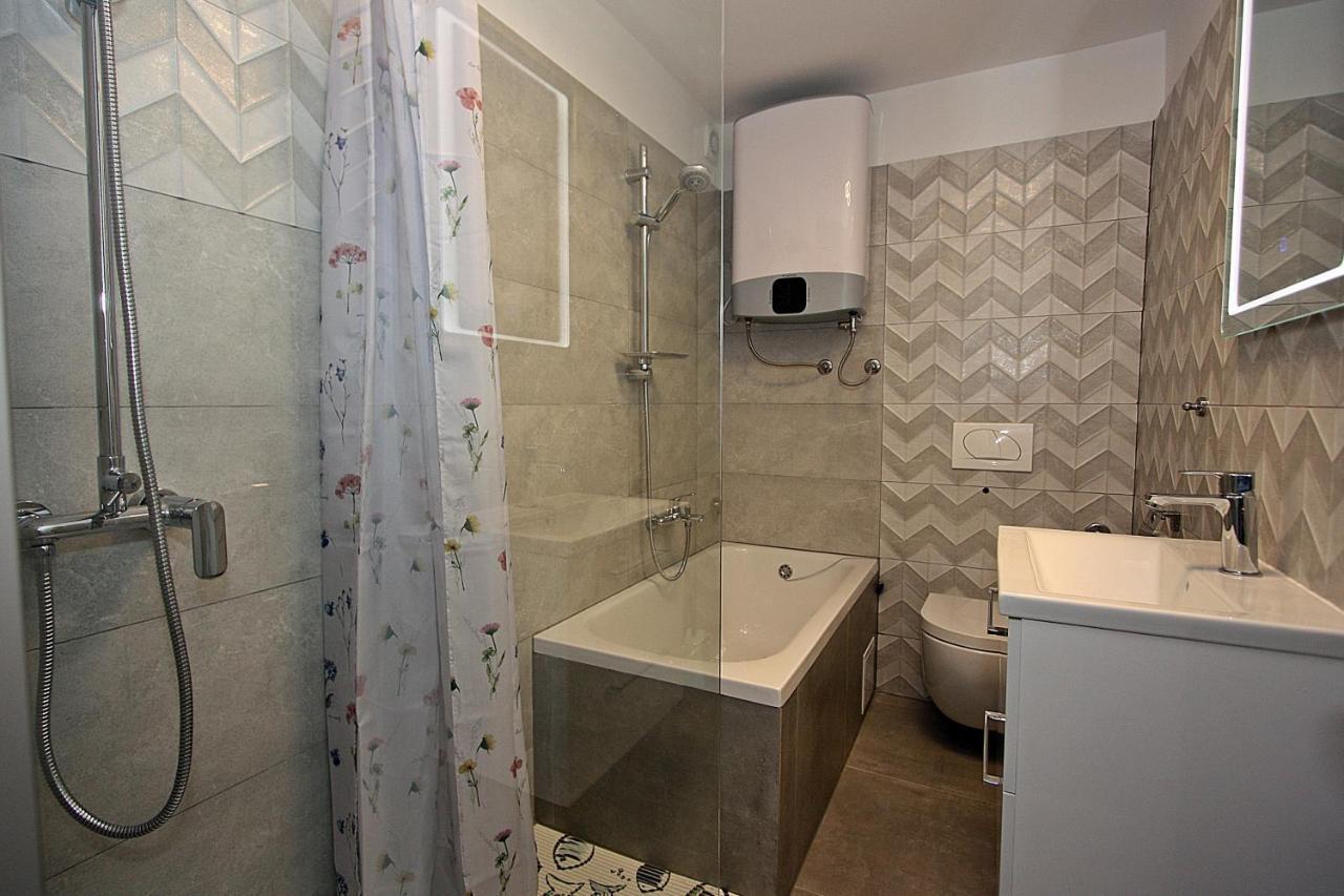 Apartments With Wifi Supetar, Brac - 5665 Εξωτερικό φωτογραφία